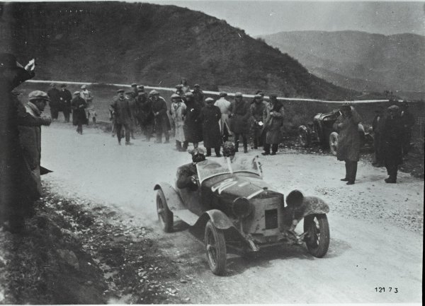 Alfa Romeo 6C 1500 Super Sport na utrci 'Mille Miglia' 1928. godine