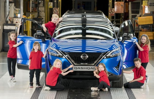 Treća generacija modela Qashqai: Nissan Skills Foundation potiče svakog školarca u sjeveroistočnoj Engleskoj da probudi inženjera u sebi