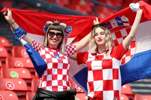 Hrvatski navijači u Glasgowu, Hrvatska - Češka