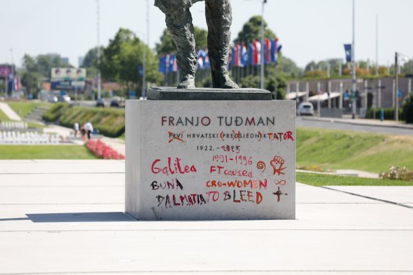Išaran spomenik Franji Tuđmanu