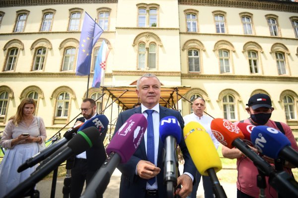 Održan radni sastanak na temu obnove zgrada oštećenih potresom