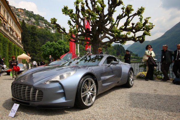 Miles Nürnberger je 2009. dobio nagradu za dizajn Concorso d’eleganza Villa d’Este za konceptni automobil One-77