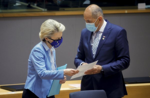 Ursula von der Leyen, Janez Janša