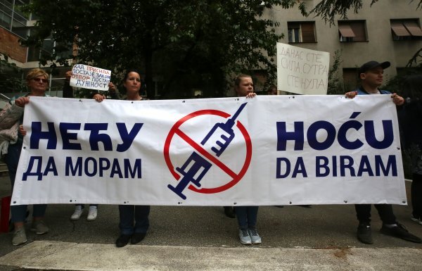 Prosvjed protiv obaveznog cijepljenja u Srbiji