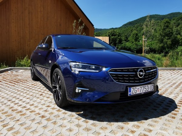 Opel Insignia Grand Sport Ultimate 2.0D AT8 174 KS