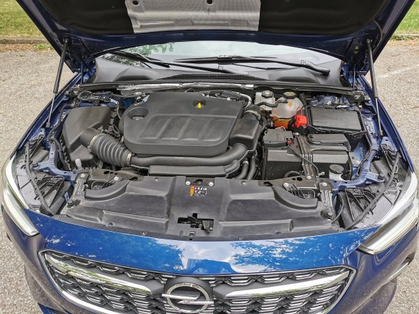 Opel Insignia Grand Sport Ultimate 2.0D AT8 174 KS