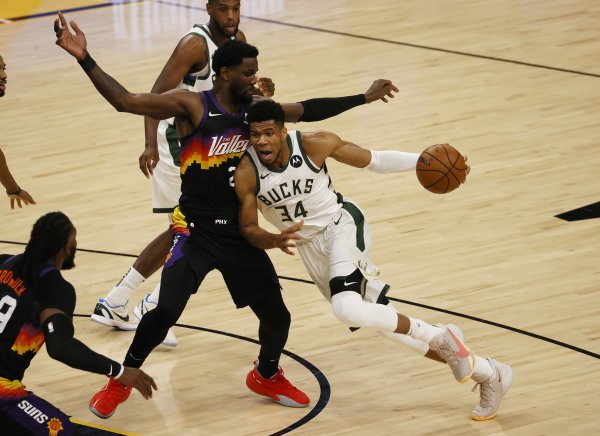 Milwaukee Bucks - Phoenix Suns