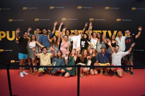 Premijera filma Plavi cvijet