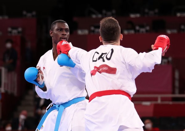 Ivan Kvesić vs. Tareg Hamedi