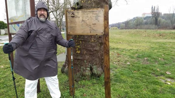 Trebalo mu je oko dvije godine da sakupi i posloži kombinaciju opreme i svega što je potrebno za dugotrajni boravak u prirodi