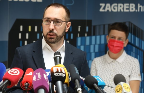 Konferencija za medije Tomislava Tomaševića