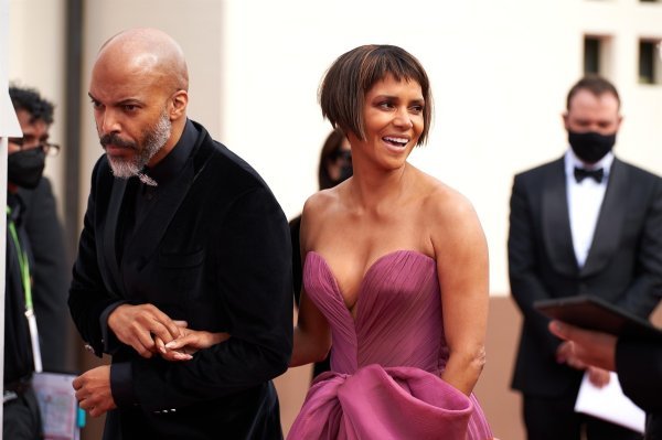Halle Berry i Van Hunt