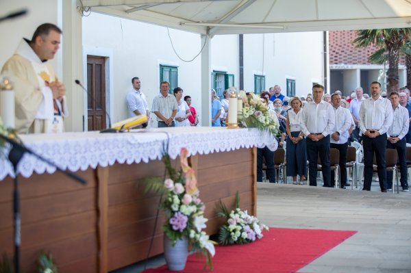 Andrej Plenković na misi u Trsatu