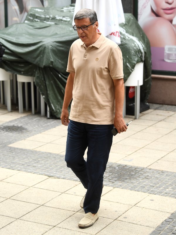 Dolazak članova SDP-a na sjednicu Predsjedništva