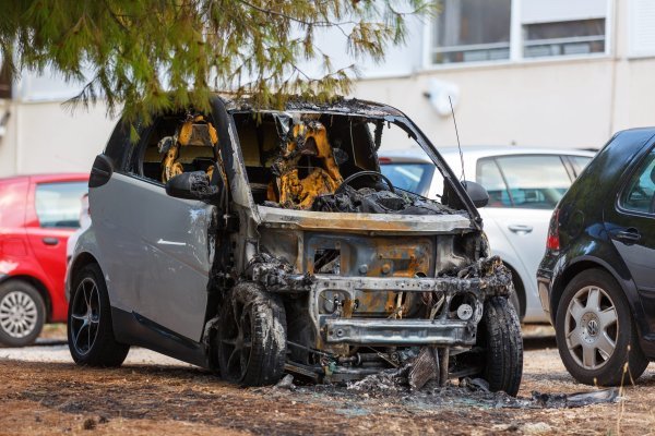 Split: Izgorio Smart u Stepinčevoj ulici