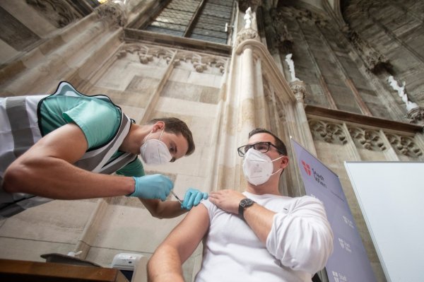 Cijepljenje u bečkoj katedrali Stephansdom