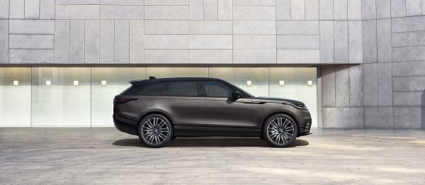 Range Rover Velar Auric Edition (MY22)