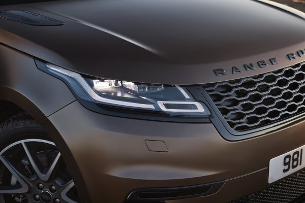 Range Rover Velar SV Bespoke Tourmaline Brown (MY22)