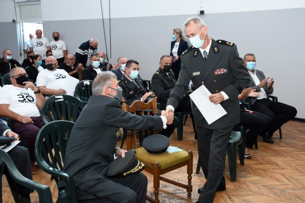 Dodjela priznanja bivšim pripadnicima Vojne policije i obiteljima poginulih policajaca