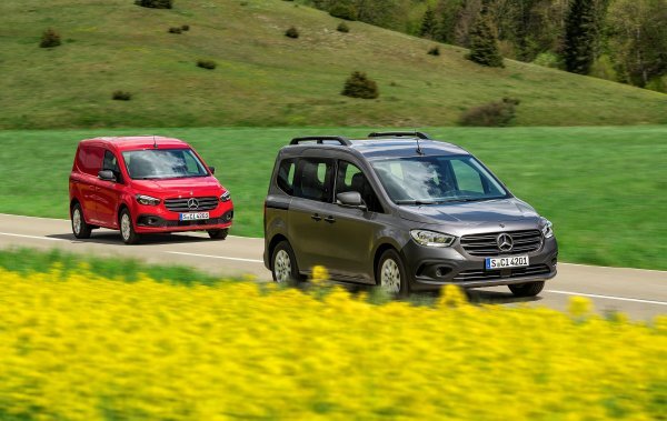 Mercedes-Benz Citan Panel Van (lijevo) i Citan Tourer