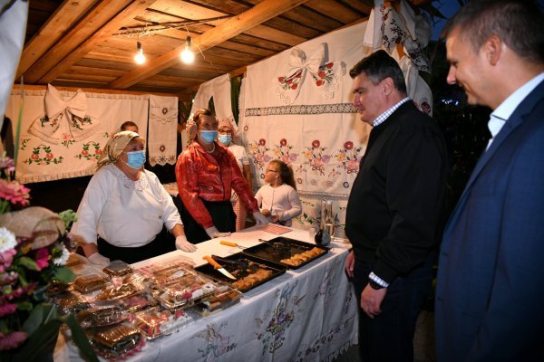 Zoran Milanović na manifestaciji 'Kaj su jeli naši stari'