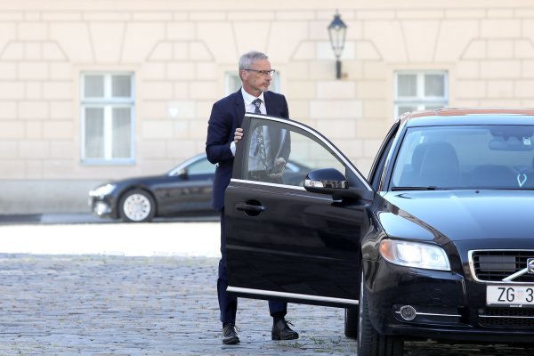 Guverner HNB-a Boris Vujčić dolazi u Banske dvore na sastanak s premijerom