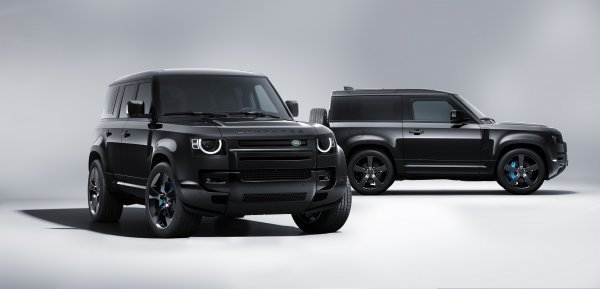 Land Rover Defender V8 Bond Edition