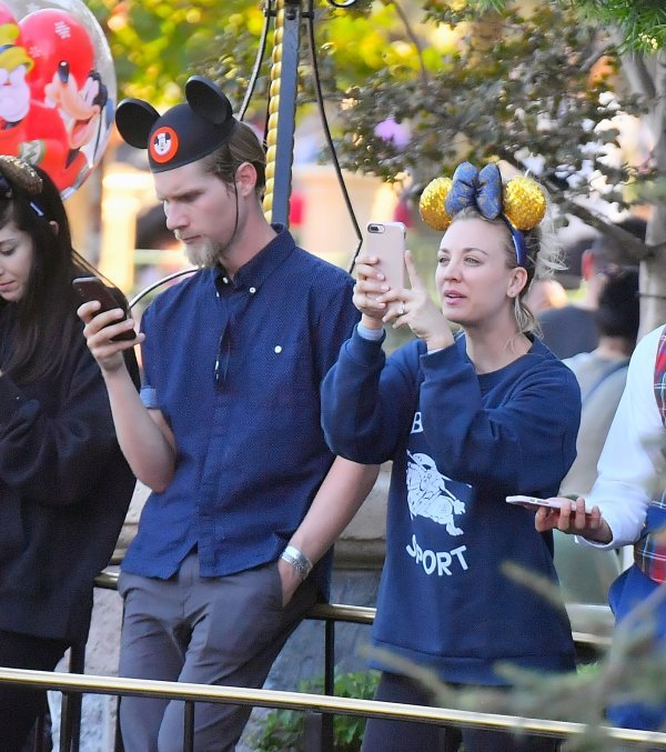 Kaley Cuoco i Karl Cook