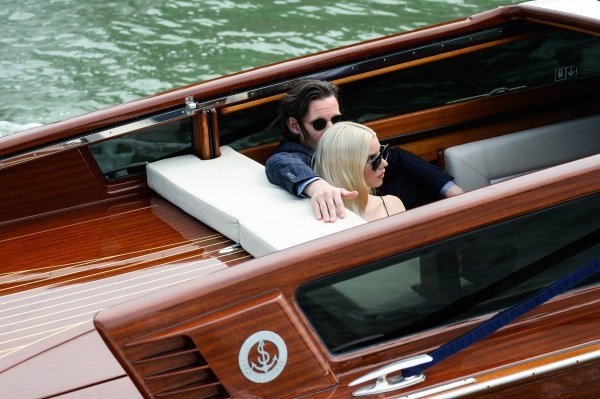 Anya Taylor-Joy i Matt Smith u Veneciji