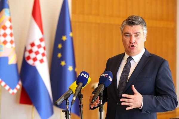 Zagreb: Zoran Milanović dao je izjavu medijima