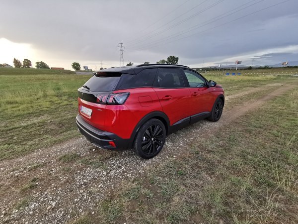 Peugeot 3008 Black Pack GT PHEV AWD 300