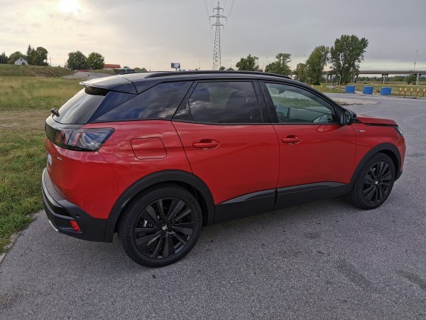 Peugeot 3008 Black Pack GT PHEV AWD 300