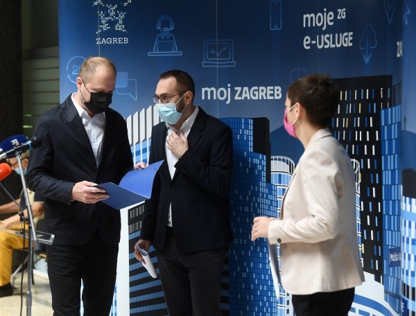 Tomislav Tomašević, Danijela Dolenec, Luka Korlaet