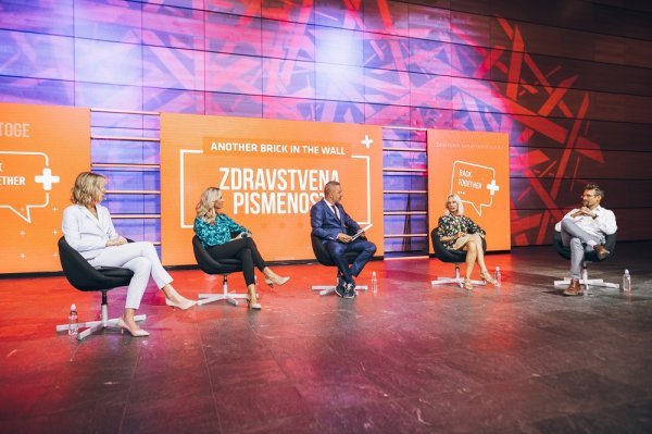 Panel rasprava Another Brick in the Wall_Zdravstvena pismenost_Tea Vukušić Rukavina_Ana Gongola_Moderator Petar Štefanić_Diana Glavina_Natko Beck