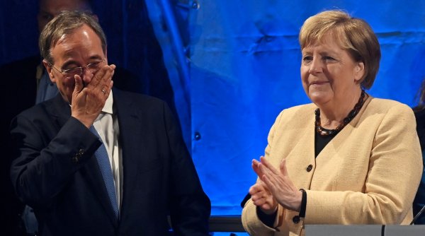 Armin Laschet i Angela Merkel