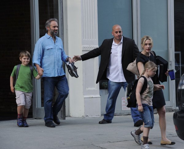 Sam Mendes i Kate Winslet s djecom - sinom Joeom i kćerkom Mijom
