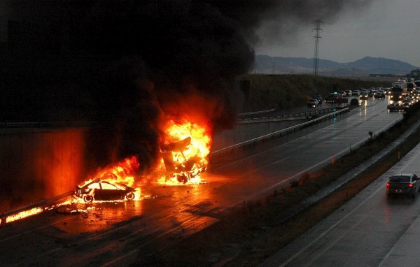 Električna vozila skuplja za popravak nakon nesreća, ali nema povećanog rizika od požara