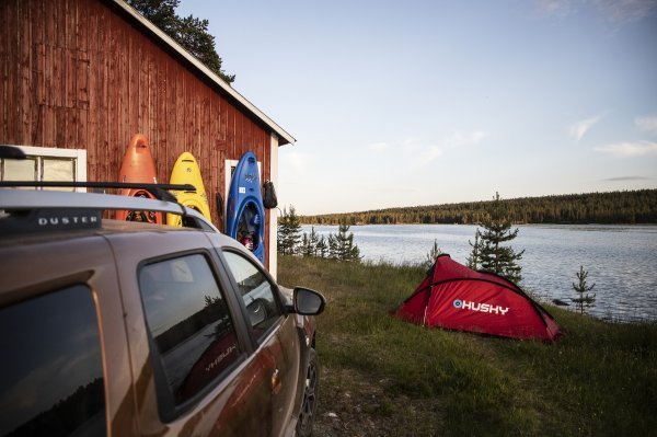 Dacia Duster važan je dio uspješne ekspedicije kajakom kroz Laponiju