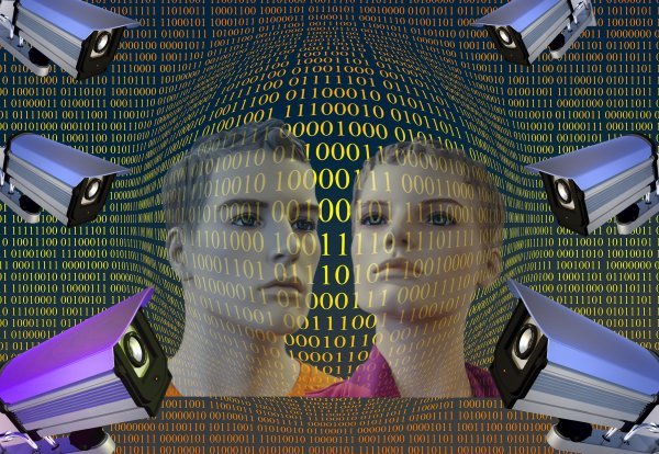 Za biometrijskim softverom tvrtke Clearview AI vlada prava pomama u svijetu