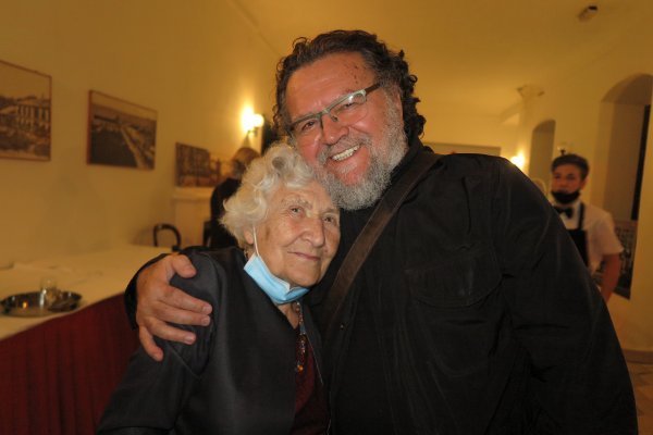 Fotografkinja Slavka Pavić i karikaturista Petar Pismestrović