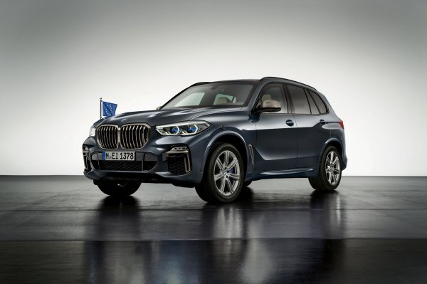 BMW Concept iX5 Protection VR6