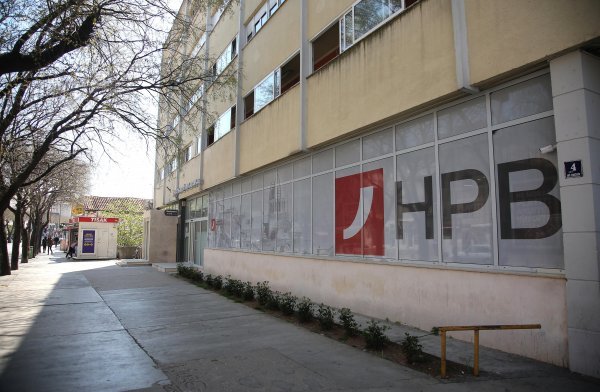 HPB ne naplaćuje online transakcije na račune u toj banci