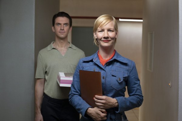Dan Stevens i Sandra Huller u filmu 'Muškarac iz snova'