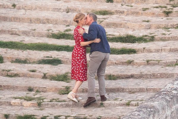 James Bond: Za smrt nema vremena