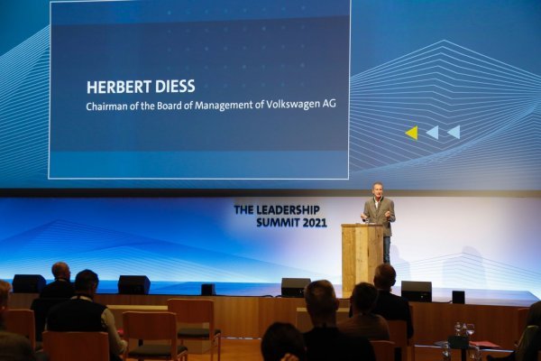 Herbert Diess pozvao Elona Muska da održi predavanje za dvjestotinjak VW menadžera na 'The leadership summit-u 2021'