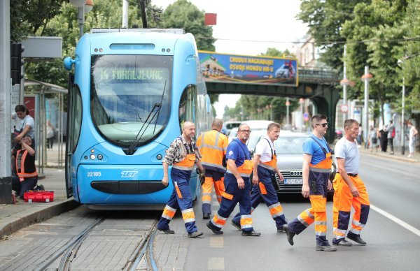 Tramvaji i autobusi ZET-a