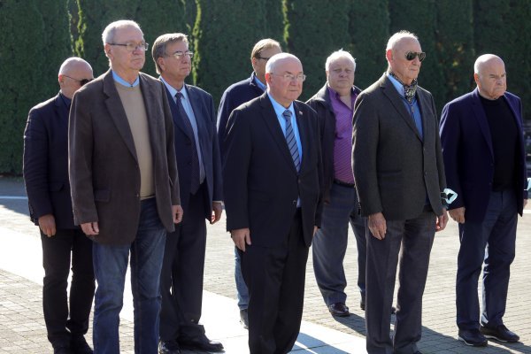 Članovi Vlade nacionalnog jedinstva u Vukovaru