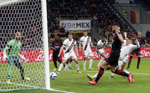 AC Milan - Torino 1:0 (10. kolo Serie A)