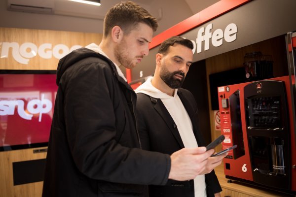 Šarić i Vranković probali su kavu u prvom digitaliziranom coffee storeu u Hrvatskoj