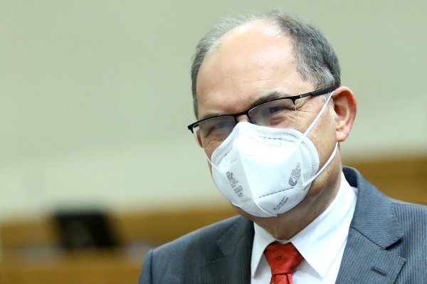 Christian Schmidt obratio se zastupnicima na početku sjednice Predstavničkog doma Parlamentarne skupštine BiH